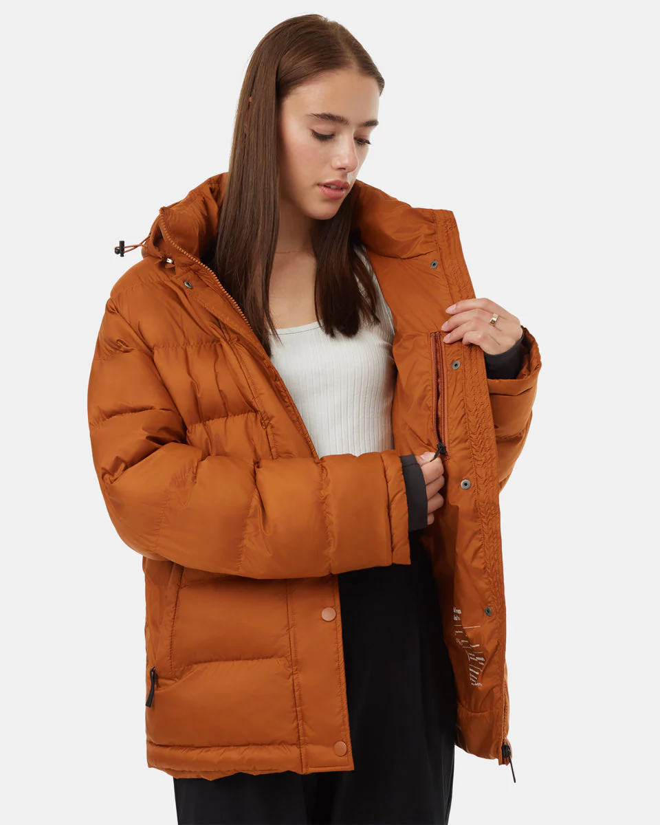 Ungendered Cloud Shell Mid-Length Puffer - Image 13